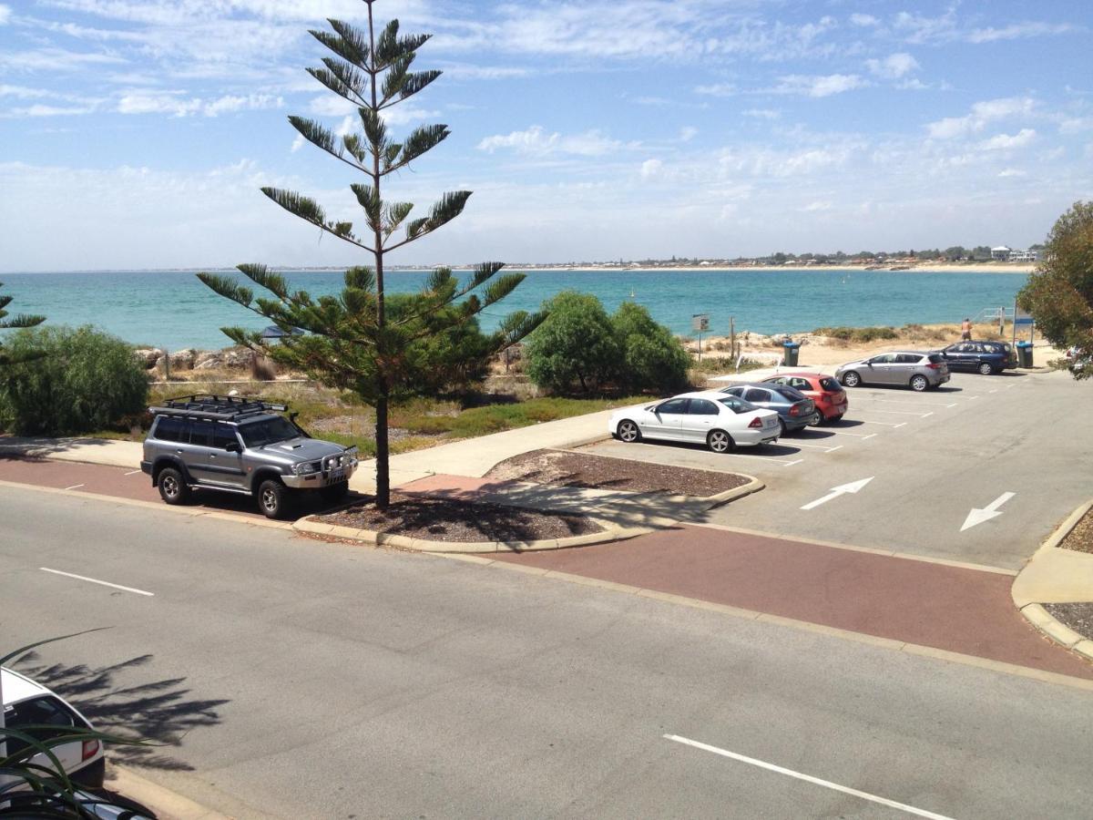 Breakwater Short Stay Mandurah Bagian luar foto